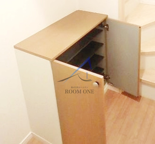 アぺレース吉祥寺の収納|玄関収納です。