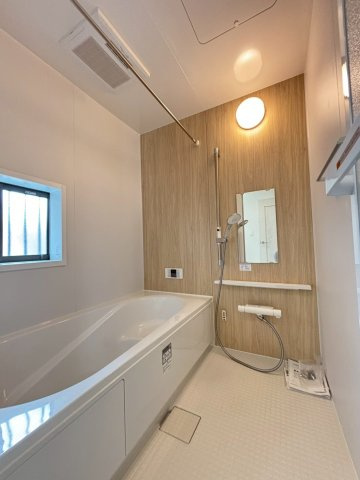 三郷市　戸ケ崎5丁目　新築戸建　全9棟の浴室|施工例です