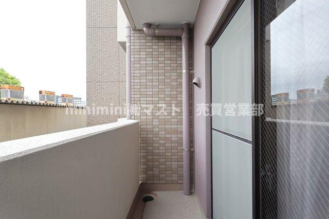 アルス八尾本町のバルコニー