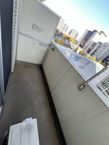 【バルコニー】