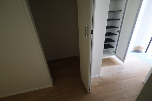 《仲介手数料無料》浦和区針ヶ谷１丁目14新築一戸建てKEIAI GRACEの収納