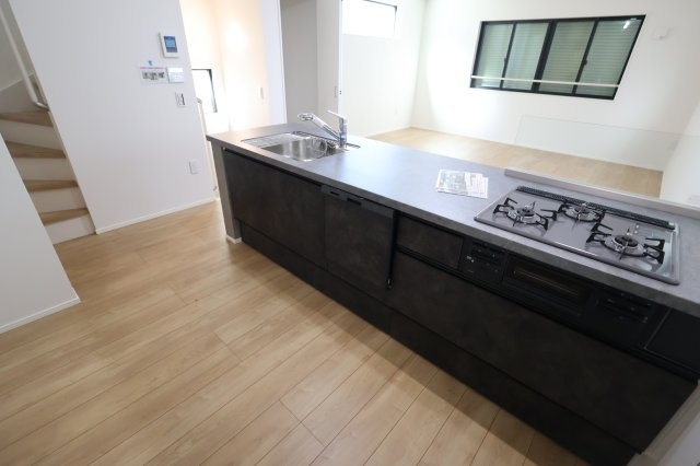 《仲介手数料無料》浦和区針ヶ谷１丁目14新築一戸建てKEIAI GRACEのキッチン