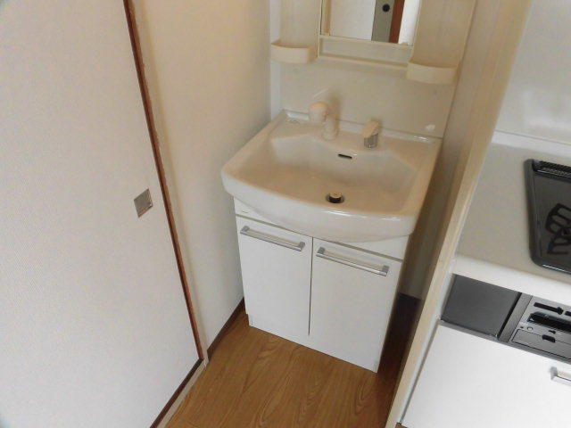 【洗面所】 | 独立洗面台です