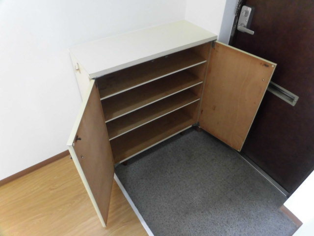 【収納】 | 大き目のシューズボックスがあります