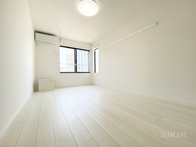 エクセラン北浦和の洋室|きれいなフローリングです！