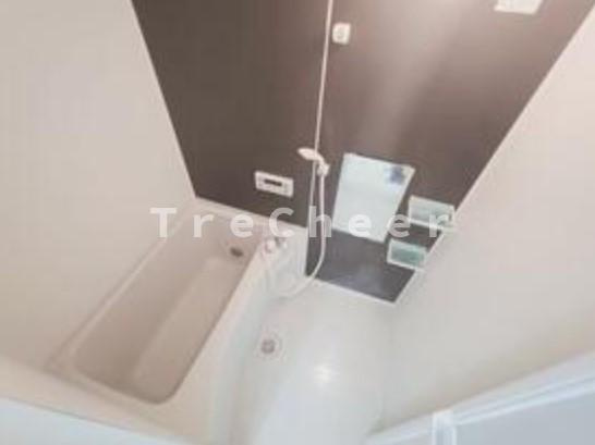 ナーナリベルテ(NAANA Liberte)の浴室