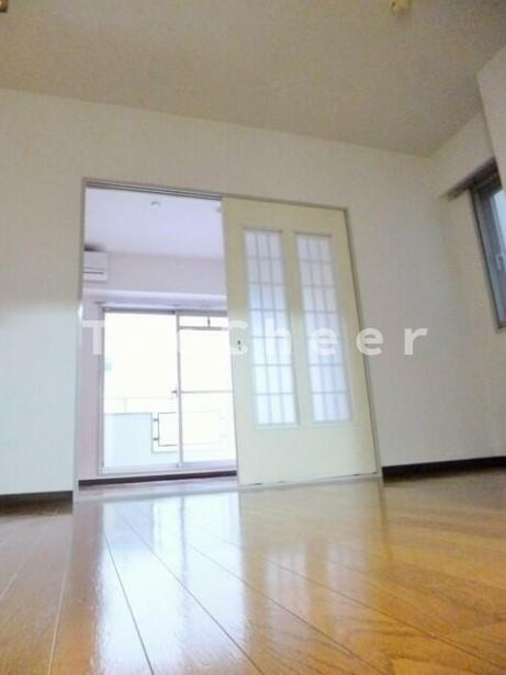 グレース飯島の居間・リビング