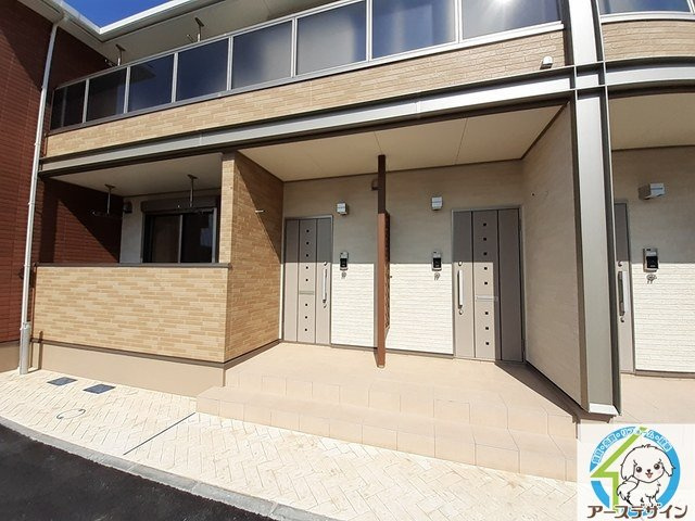 ブリック　フェアリーⅢのエントランス