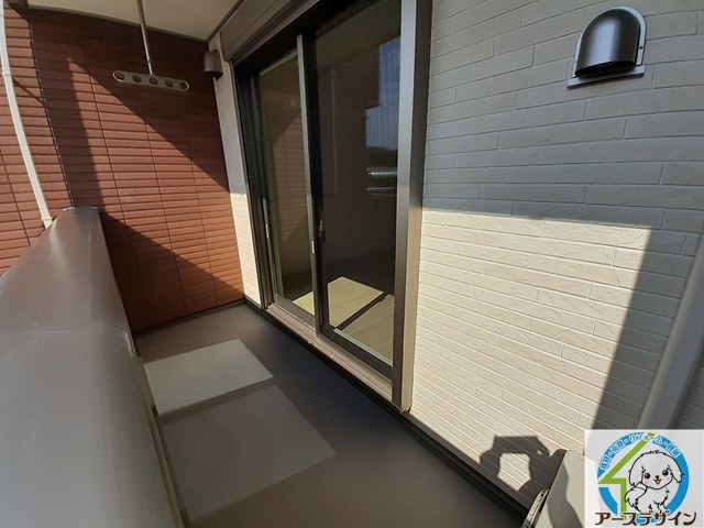 ブリック　フェアリーⅢのバルコニー|パース写真