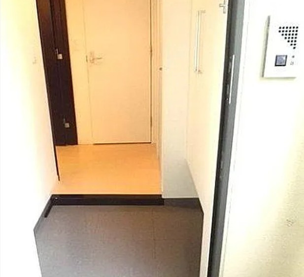 フレア・Ｆの玄関