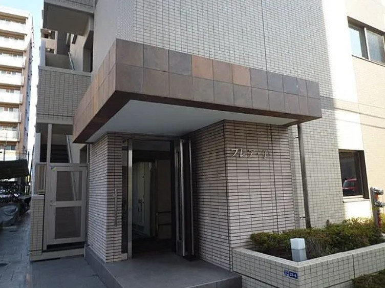 フレア・Ｆのエントランス