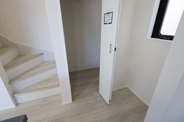 《仲介手数料無料》浦和区針ヶ谷１丁目14新築一戸建てKEIAI GRACEの収納