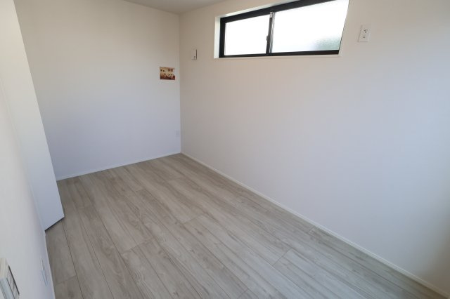 《仲介手数料無料》浦和区針ヶ谷１丁目14新築一戸建てKEIAI GRACEの洋室