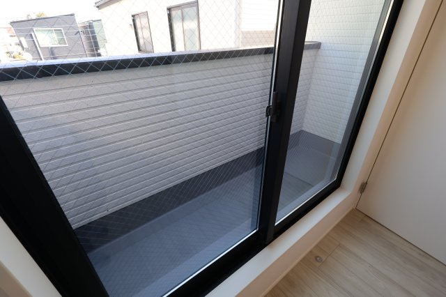 《仲介手数料無料》浦和区針ヶ谷１丁目14新築一戸建てKEIAI GRACEのバルコニー