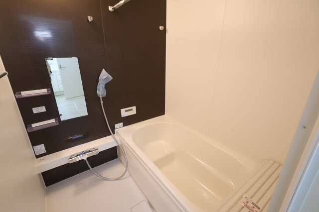 《仲介手数料無料》浦和区針ヶ谷１丁目14新築一戸建てKEIAI GRACEの浴室