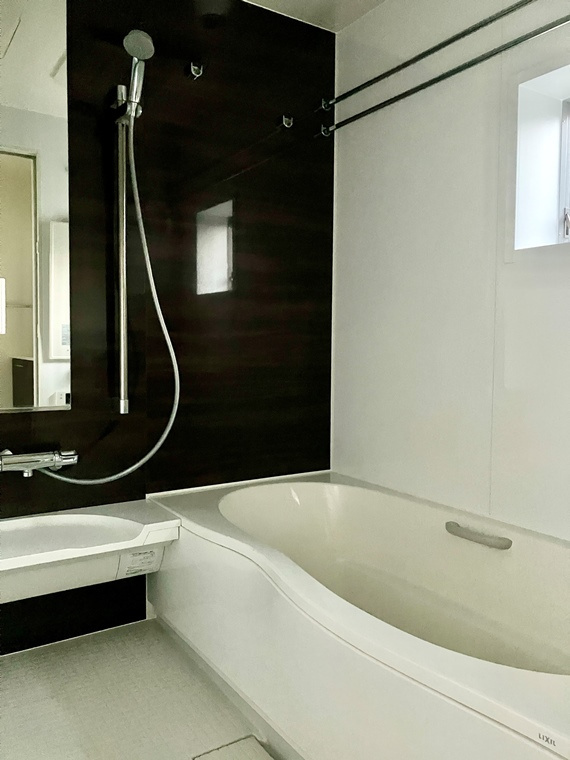 上丸子天神町戸建の浴室