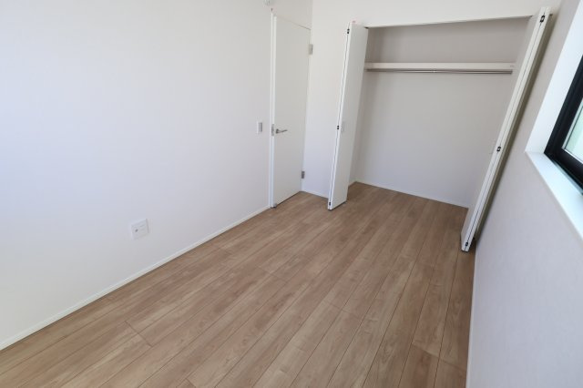 《仲介手数料無料》浦和区針ヶ谷１丁目14新築一戸建てKEIAI GRACEの洋室