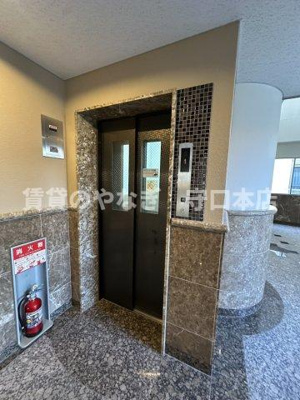 【エントランス】 | ヴィルフランシュ