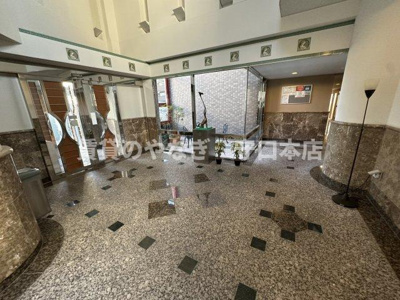 【エントランス】 | ヴィルフランシュ