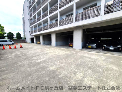 【駐車場】 | エルベコート泉大津