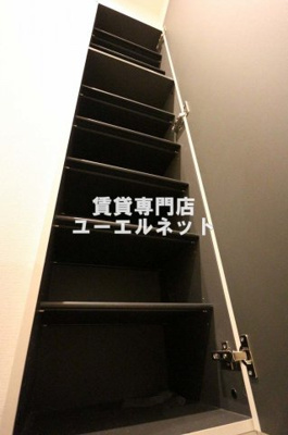 【設備】 | HARU緑地公園 | 収納力たっぷりのシューズボックスで玄関すっきり！