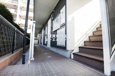 【エントランス】 | HARU緑地公園 | 毎日通る場所だからこそ、洗練された空間に