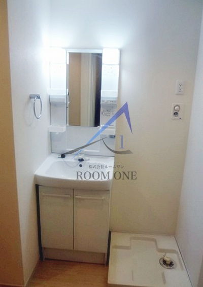 メゾンパルムの洗面所|洗面台です。