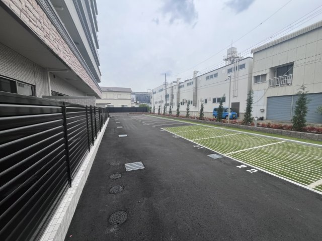 【駐車場】 | プレジオ西宮北口 | 駐車スペースもあります