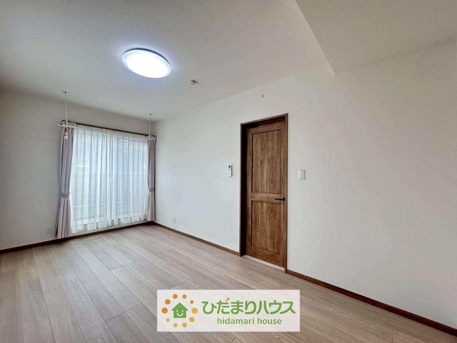 久喜市上内　中古一戸建ての寝室