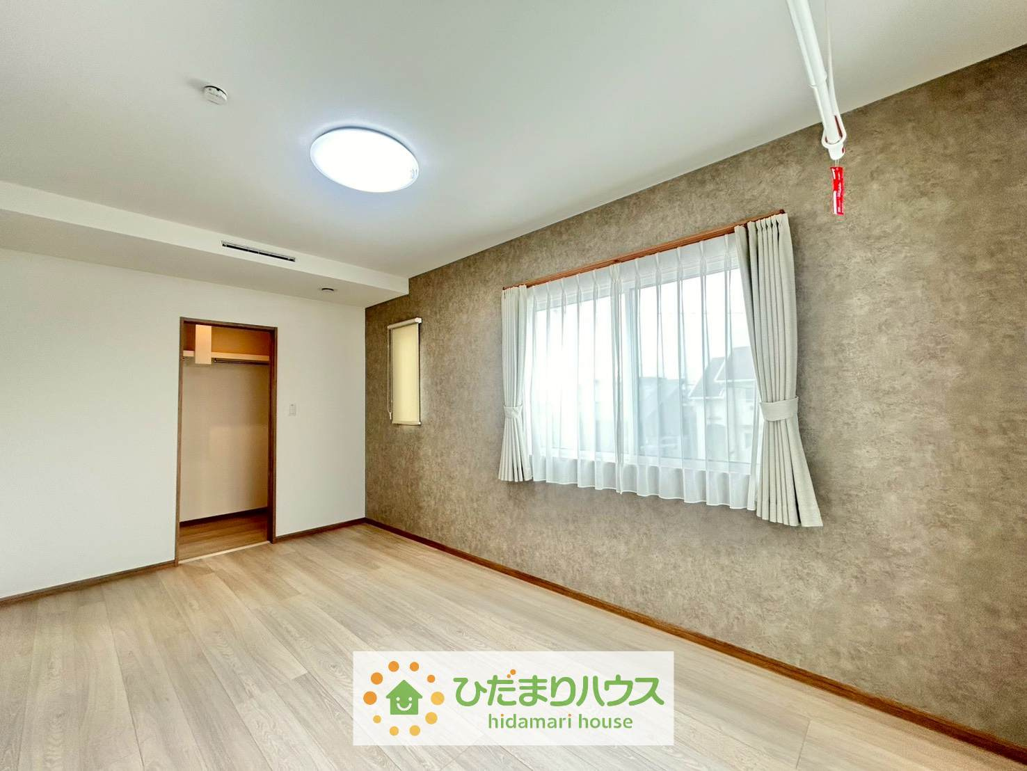 久喜市上内　中古一戸建ての収納