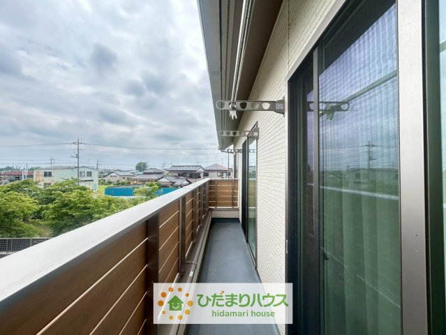 久喜市上内　中古一戸建てのバルコニー