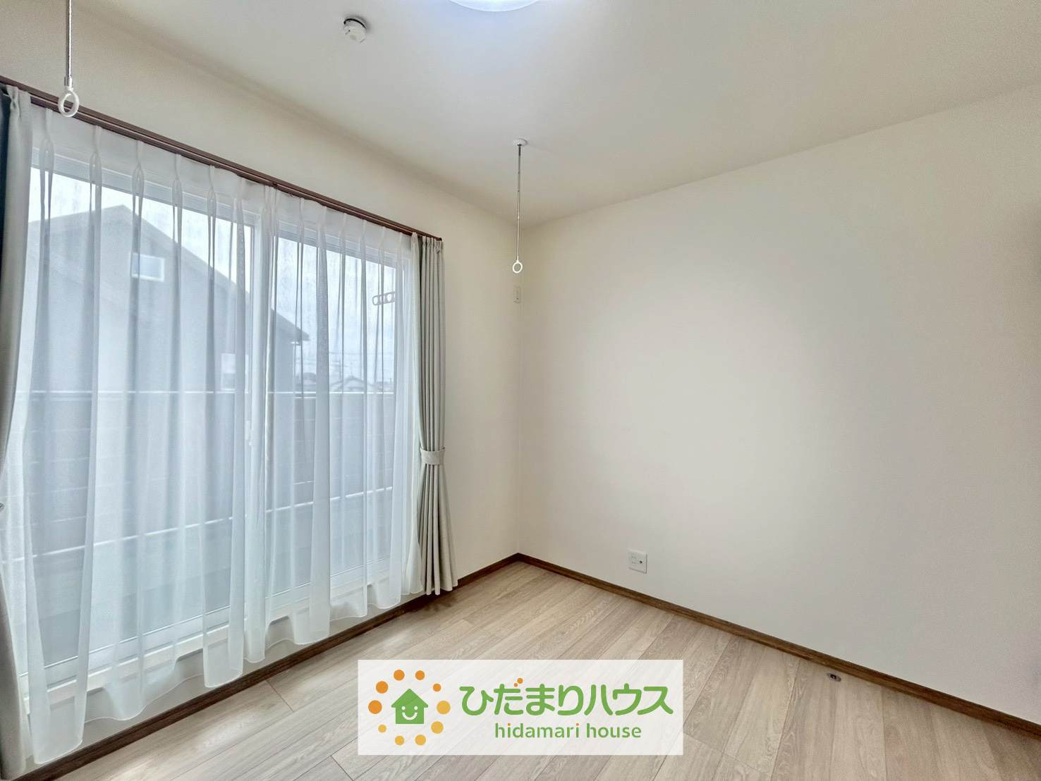 久喜市上内　中古一戸建ての洋室