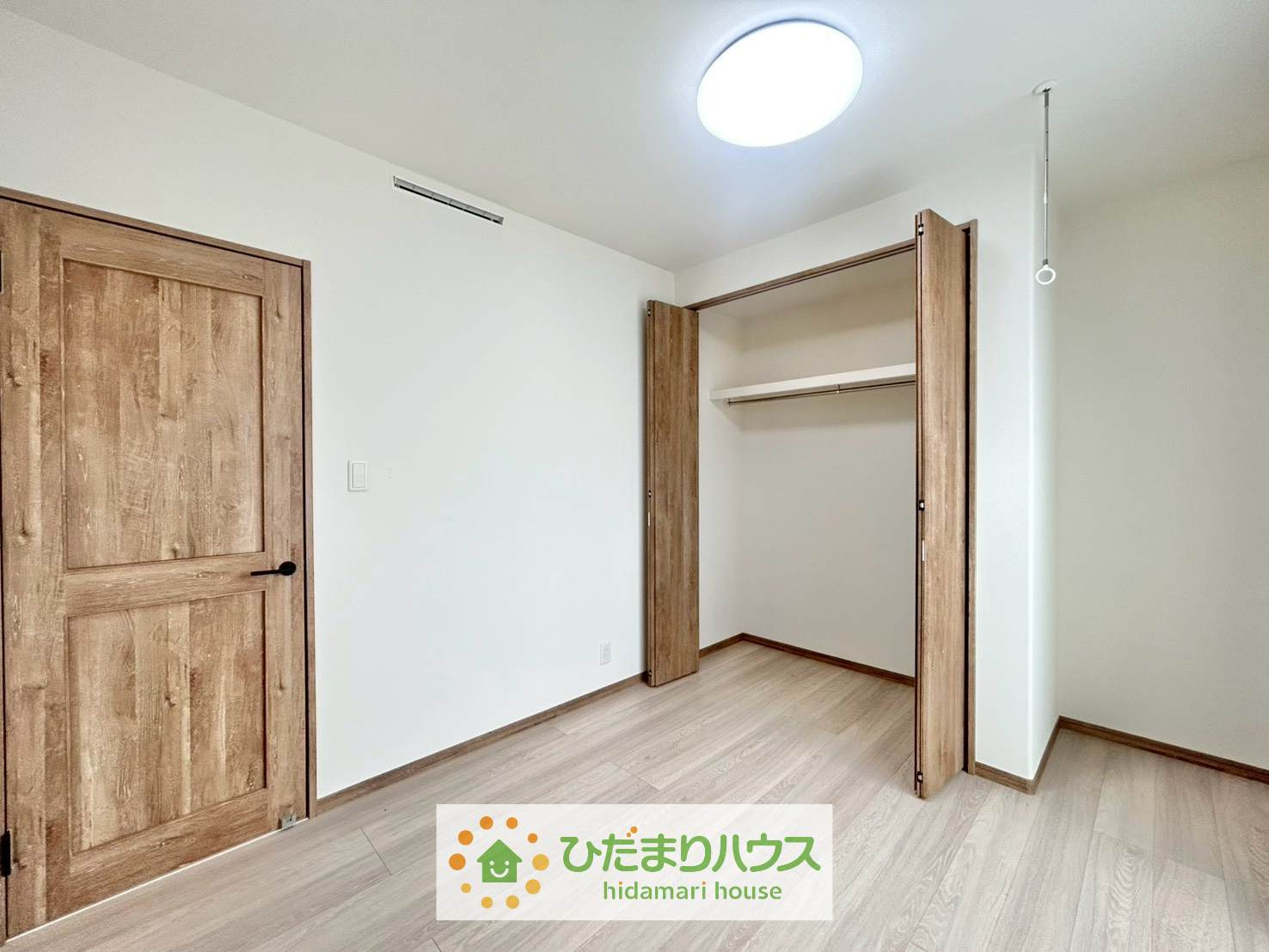 久喜市上内　中古一戸建ての収納