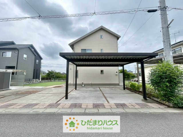 久喜市上内　中古一戸建ての駐車場