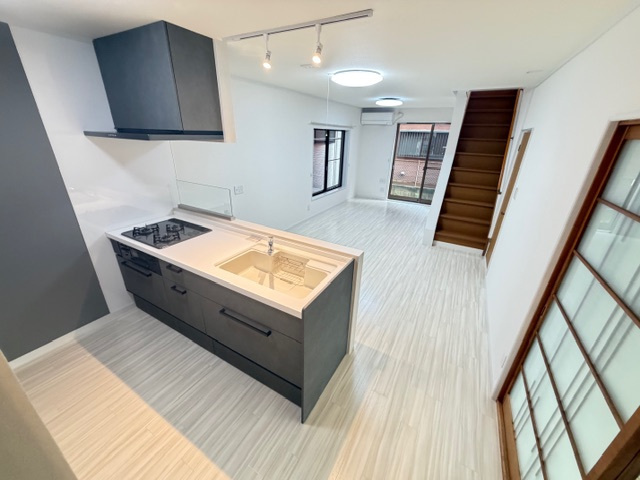 ハイツ伊藤の洋室