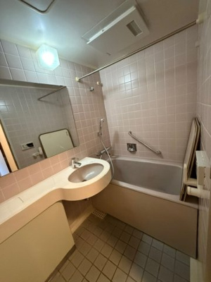 【浴室】 | 宮崎台ローズプラザ | コンパクトで使いやすいお風呂です