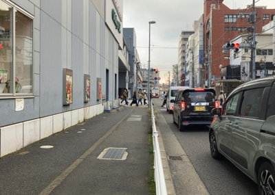 【展望】 | スタープラザ相武台駅前 | 眺望を気にして物件を探す場合、前面に建物が建っていないか現地で確認しましょう！前面に建物があると景色はもちろん、日当たりや風通しにも影響が出てきます。住んだ時のことを想像しながら現地見学をしましょう。