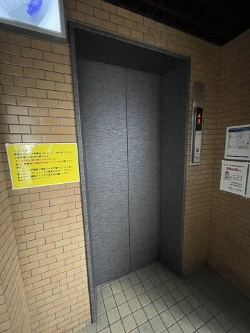 【その他共用部分】 | メゾン豊新 | エレベーターがあります