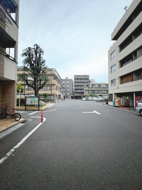 大田区西蒲田６丁目の中古一戸建の駐車場|前面道路（２０２５年４月撮影） 
