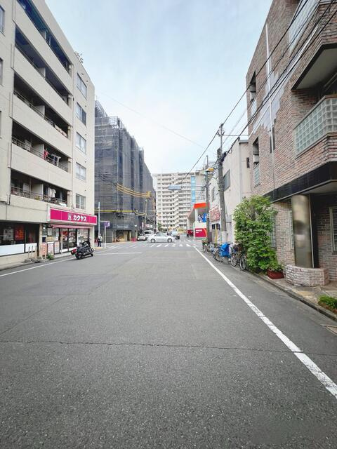 大田区西蒲田６丁目の中古一戸建の周辺|前面道路（２０２５年４月撮影） 