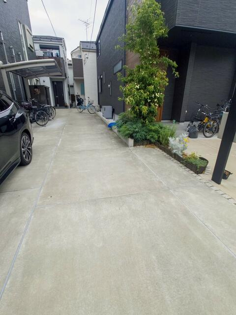大田区西嶺町の中古一戸建の駐車場| 