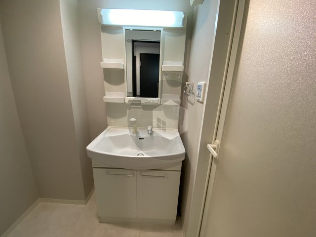 グランコートヒグチの独立洗面台