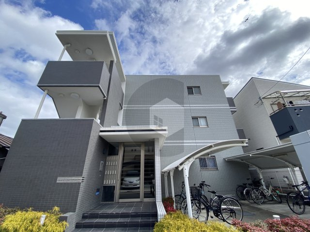 グランコートヒグチの外観