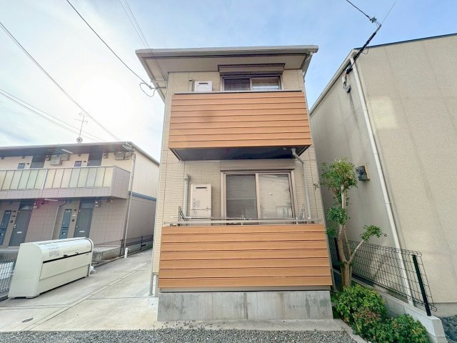 サンハイツ二番館の外観