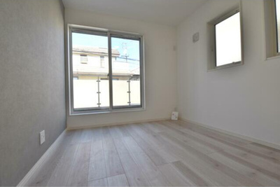 【洋室】 | 沼袋１丁目～「沼袋」駅７分・太陽光発電パネル設置～