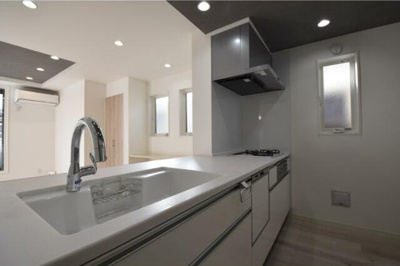 【キッチン】 | 沼袋１丁目～「沼袋」駅７分・太陽光発電パネル設置～