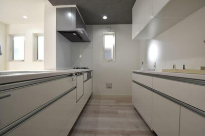 【キッチン】 | 沼袋１丁目～「沼袋」駅７分・太陽光発電パネル設置～