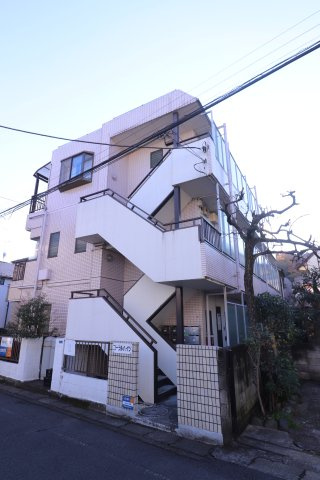 コーラルハイツの外観