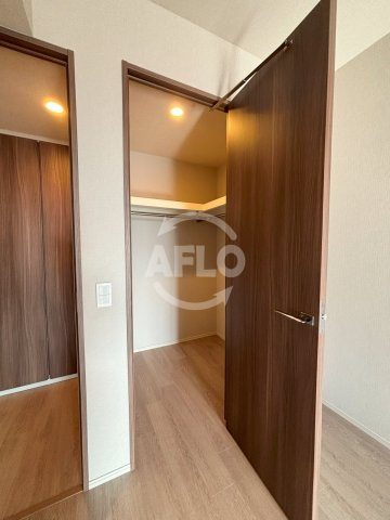 クレヴィアタワー御堂筋本町の収納|クレヴィアタワー御堂筋本町　クローゼット