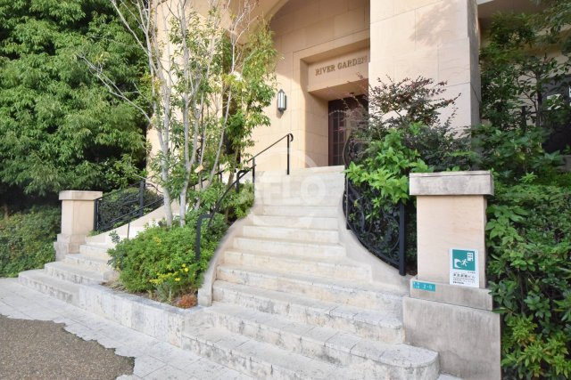 なんばセントラルプラザリバーガーデンのエントランス|なんばセントラルプラザリバーガーデン　エントランス